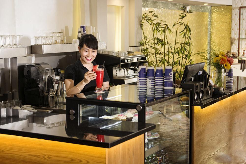 Saga Hotel Ho Chi Minh-staden Exteriör bild